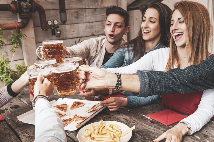 Private Beer and Food Tasting Tour in London City Center  - Photo 1 of 10